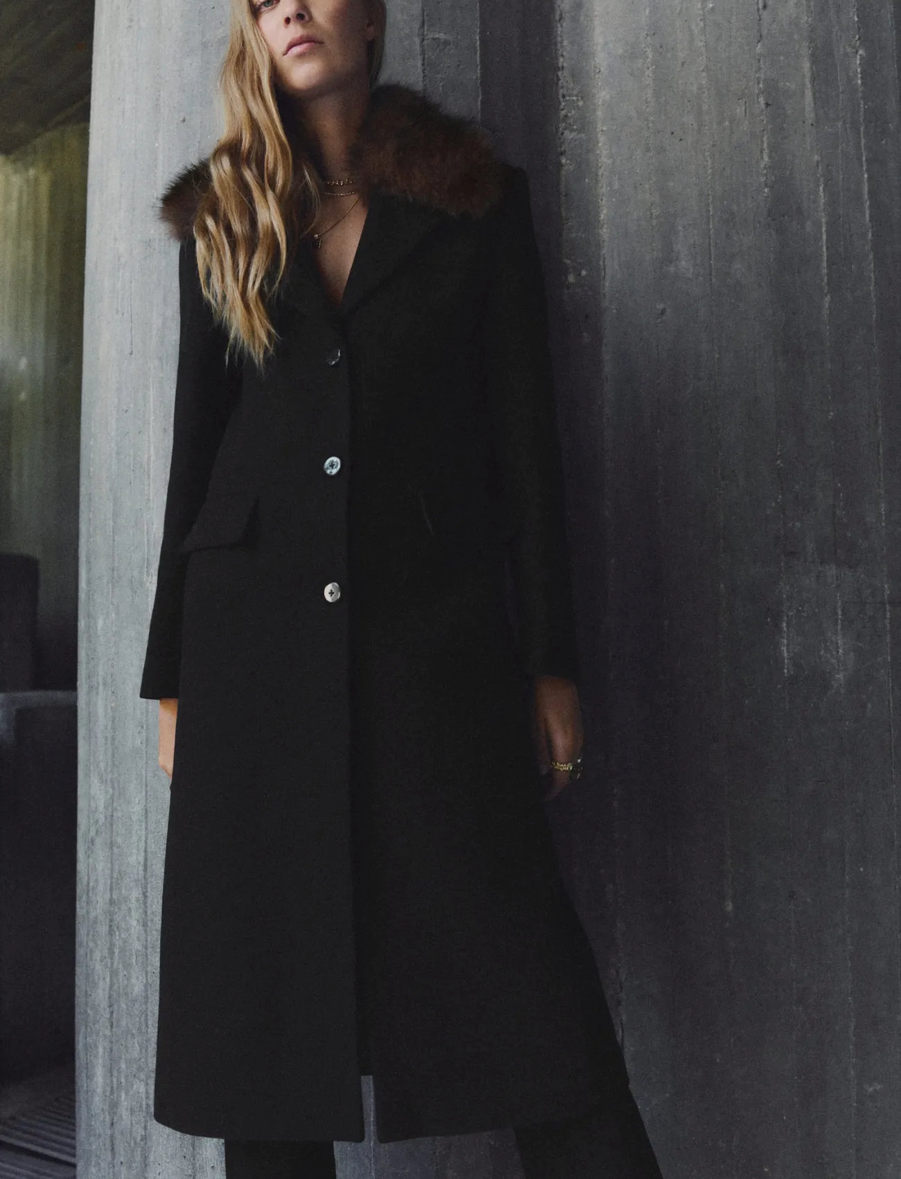Mango Wool Coat With Fur Collar, XS, Black, Frakker > Uldfrakker, Dame