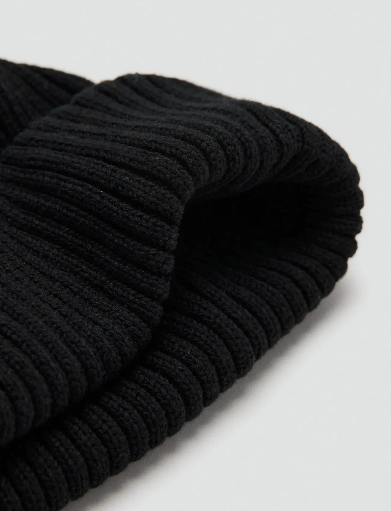 Mango Rib-Knit Cotton Hat, One Size, Black, Hovedbeklædning > Huer, Herre