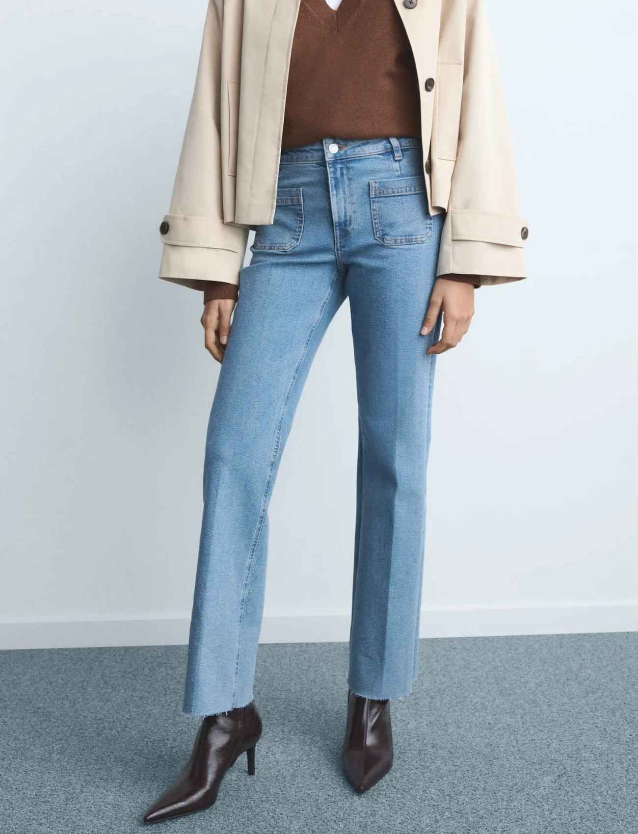 Mango Flared Cropped Jeans With Pockets, 34, Blue, Jeans > Flares, Dame