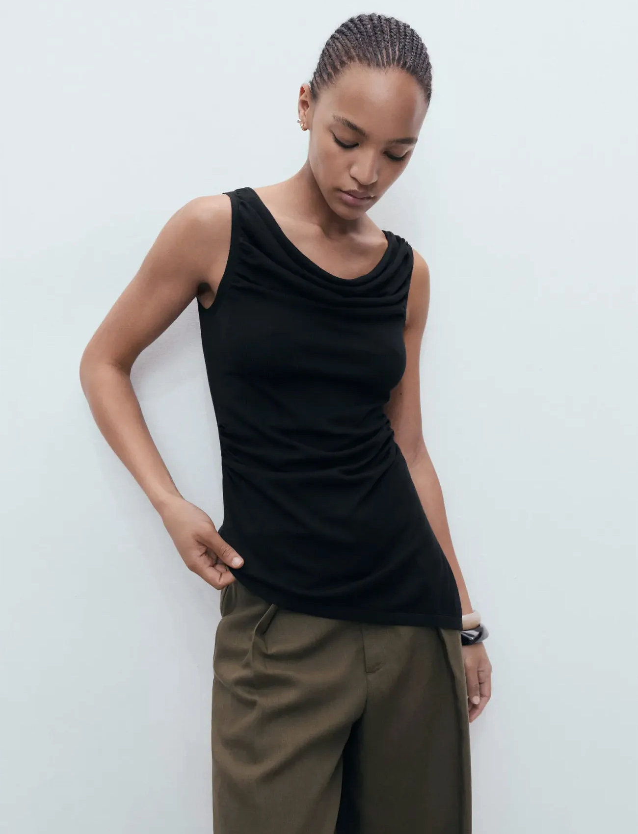 Mango Draped Knitted Top, XS, Black, T-Shirts & Toppe > Uden Ærmer, Dame