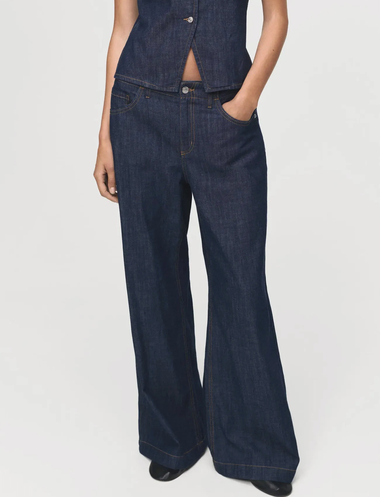Mango Wide Leg Mid-Rise Jeans, 42, Navy, Jeans > Vidde, Dame