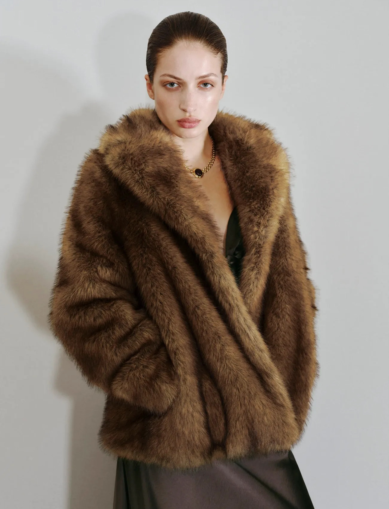 Mango Faux-Fur Coat With Lapels, XS, Brown, Frakker > Vinterfrakker, Dame