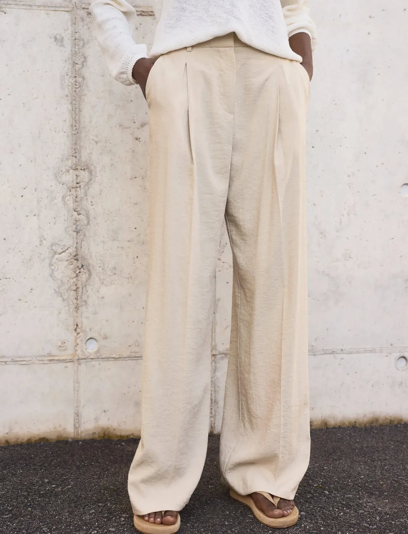 Mango Wide Leg Pleated Trousers, 40, Beige, Bukser > Brede Ben, Dame