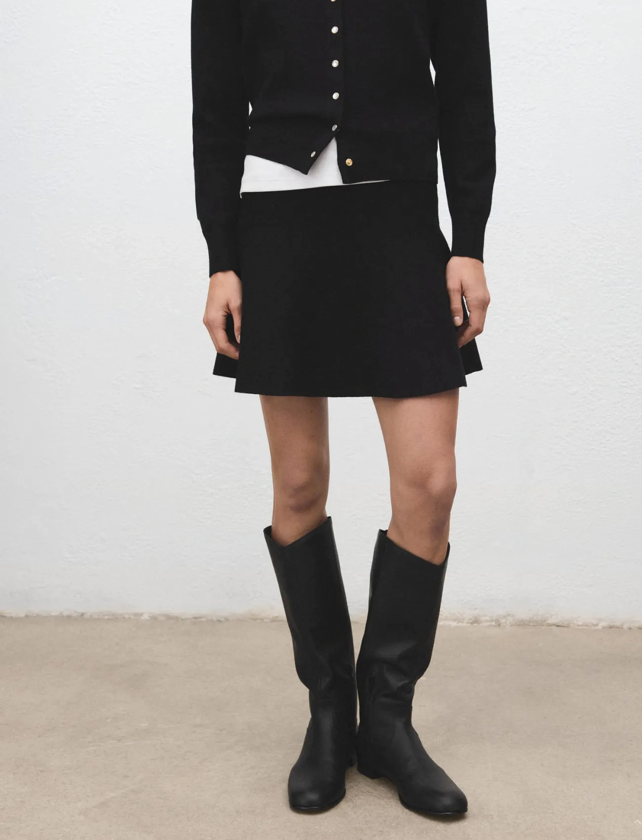 Mango Flared Knitted Skirt, L, Black, Nederdele > Korte Nederdele, Dame