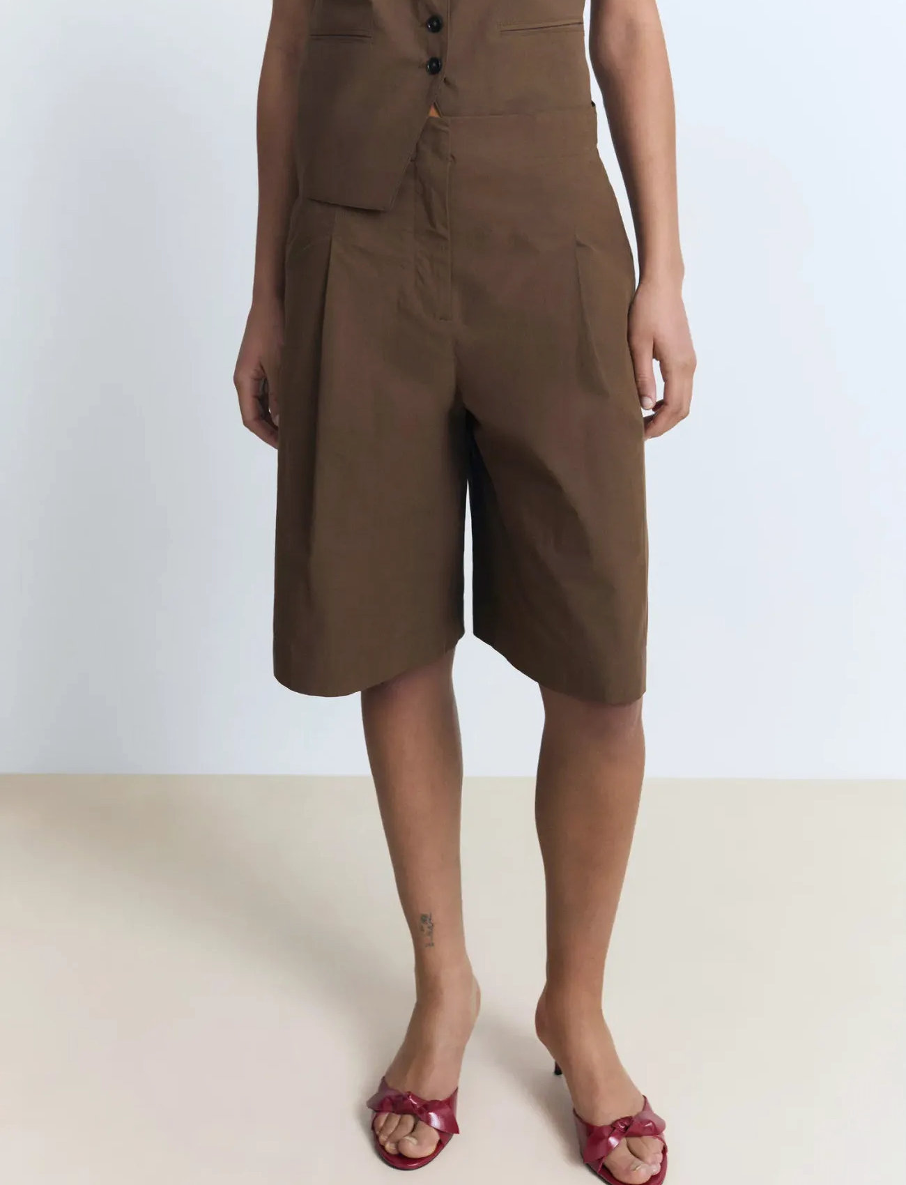 Mango Cotton Suit Bermuda Shorts, 34, Brown, Shorts > Chino-Shorts, Dame