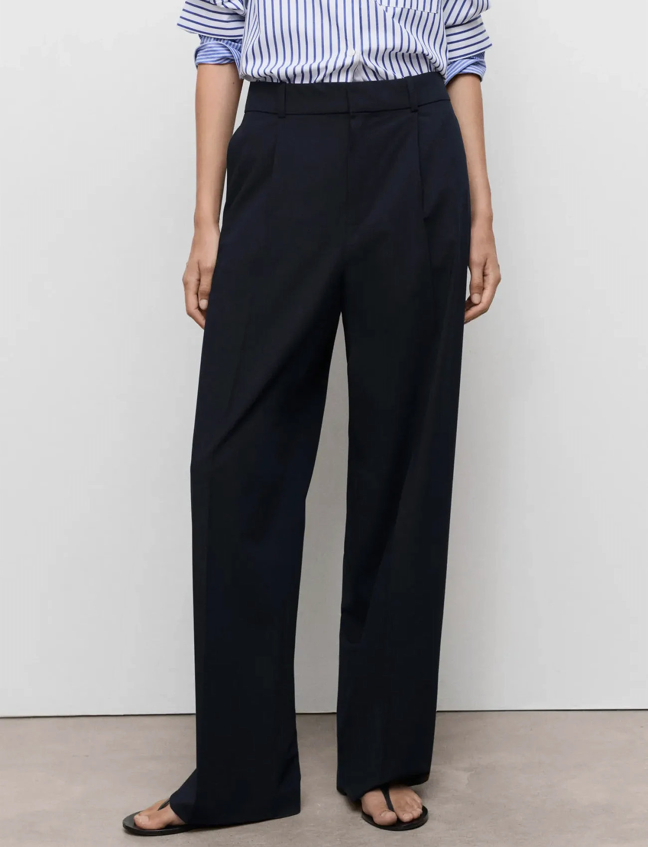 Mango Low-Rise Wide Leg Trousers, 44, Navy, Bukser > Brede Ben, Dame
