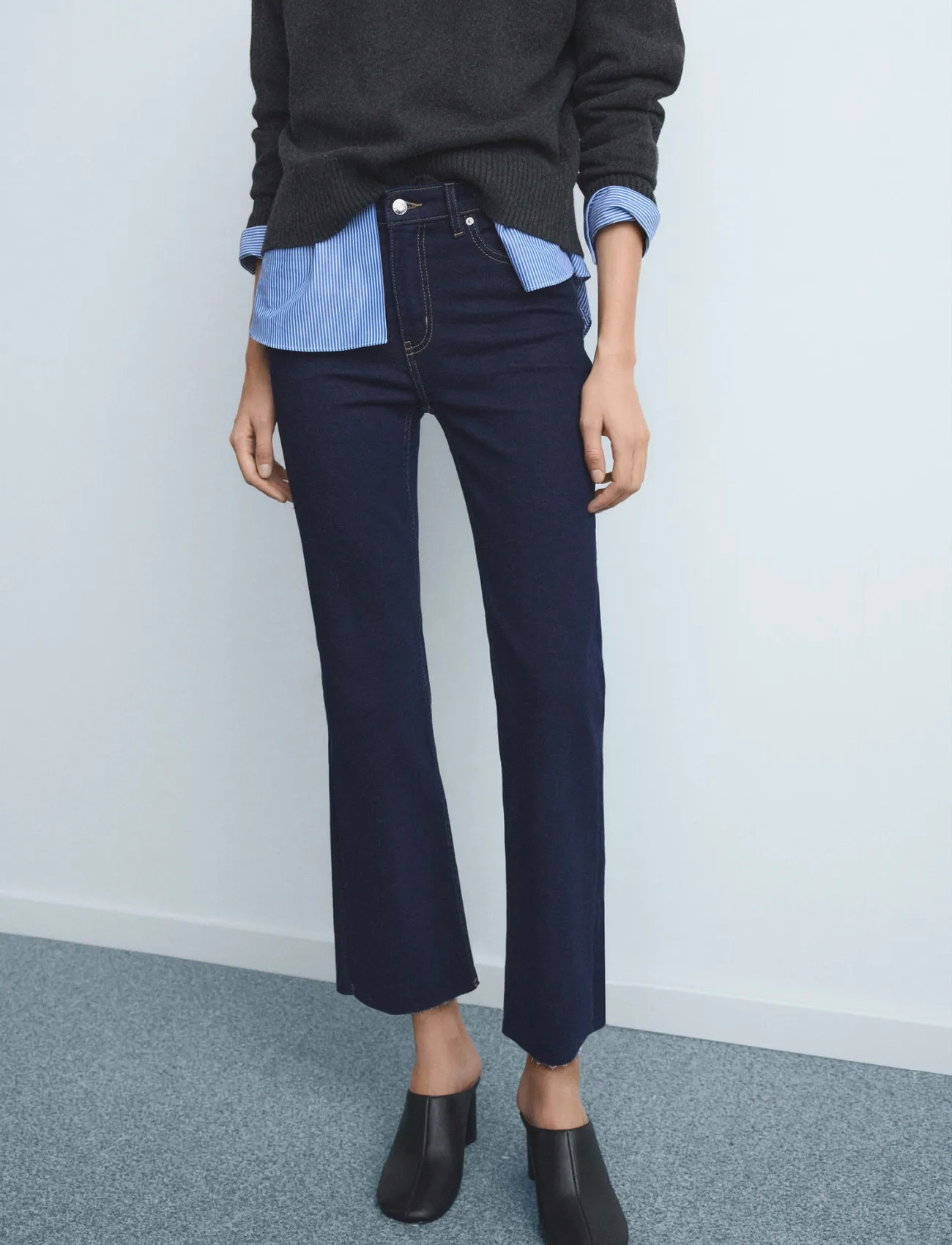 Mango Sienna Flared Cropped Jeans, 38, Navy, Jeans > Flares, Dame