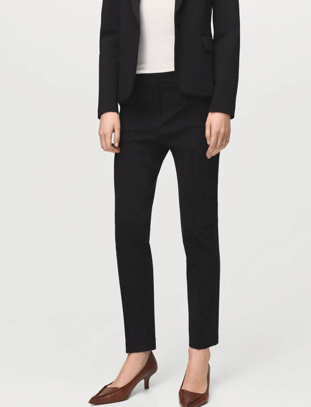 Mango Mid-Rise Suit Trousers, 42, Black, Bukser > Capri-Bukser, Dame
