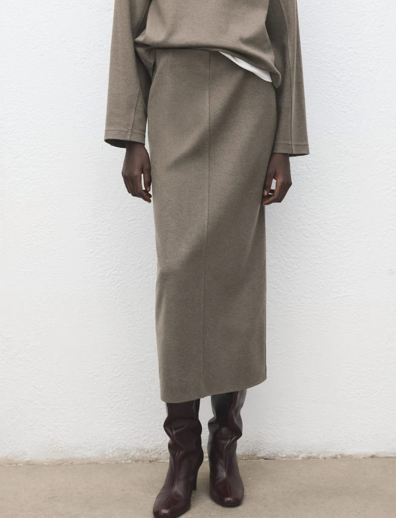 Mango Opening Pencil Skirt, M, Brown, Nederdele > Knælange Og Midi Nederdele, Dame