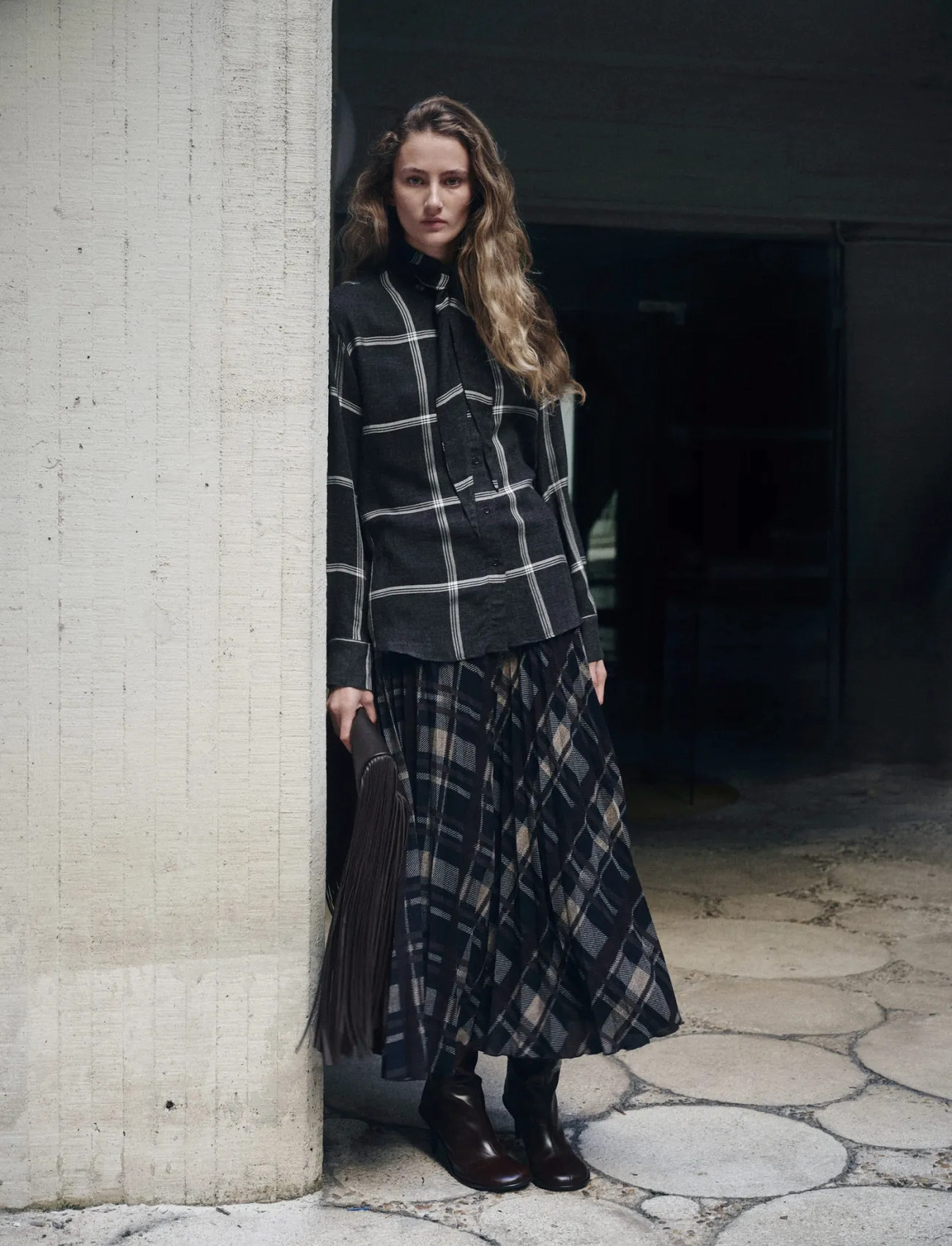 Mango Blouse With Check Pattern And Foulard Collar, L, Grey, Skjorter > Langærmede, Dame