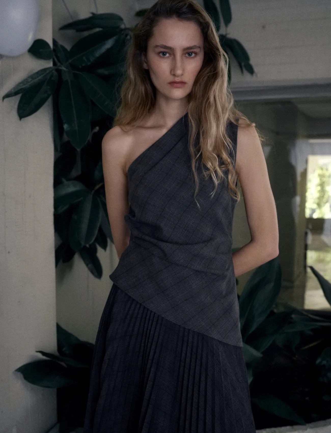Mango Asymmetrical Check Top, M, Grey, T-Shirts & Toppe > Uden Ærmer, Dame