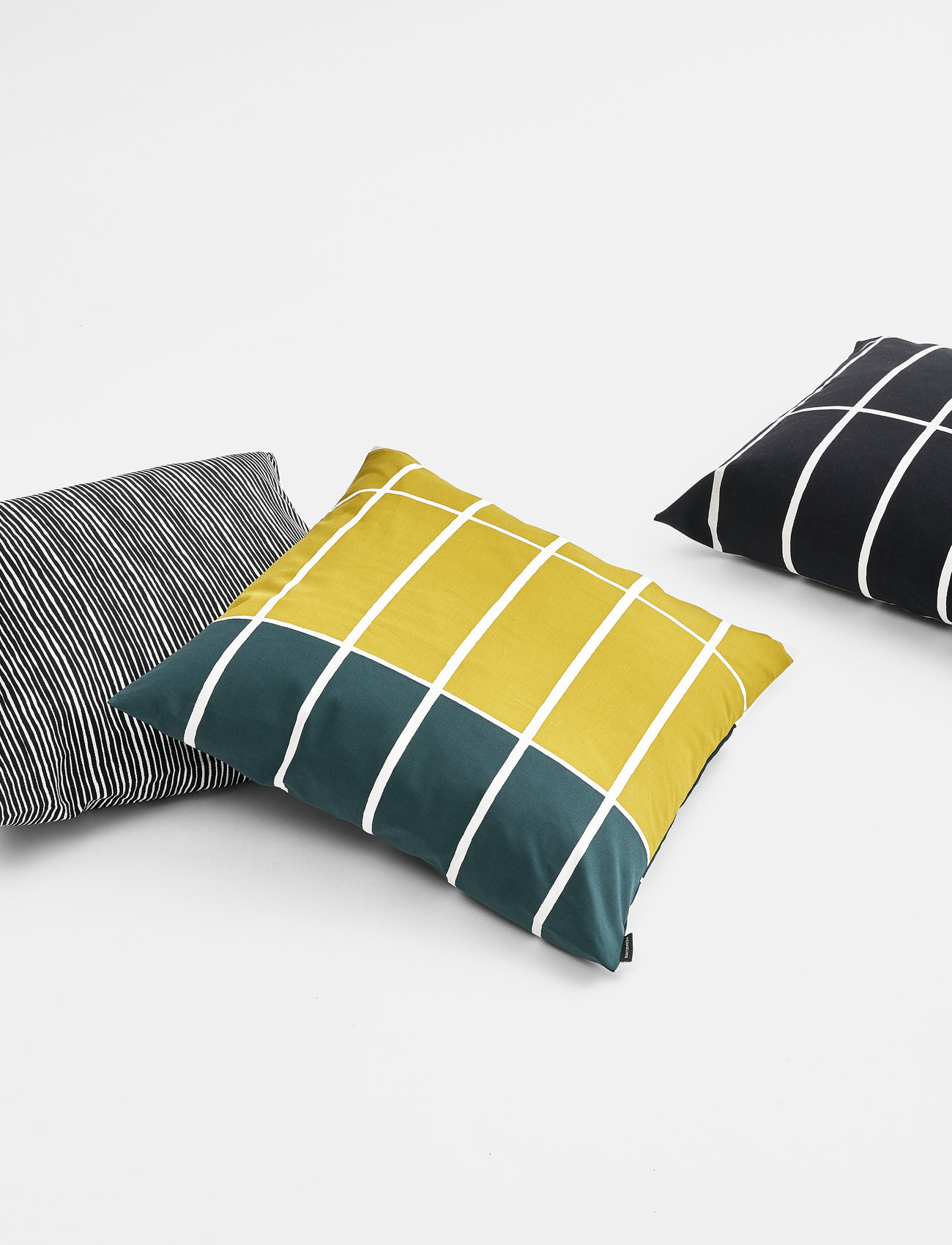 Marimekko Home Varvunraita Cushion Cover, 50X50 cm, Black, Puder & Tæpper > Pudebetræk, Unisex