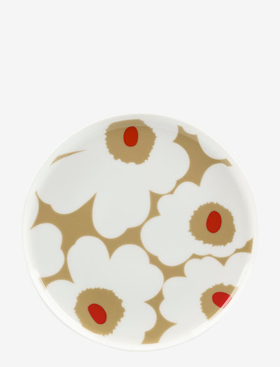 White and red plate