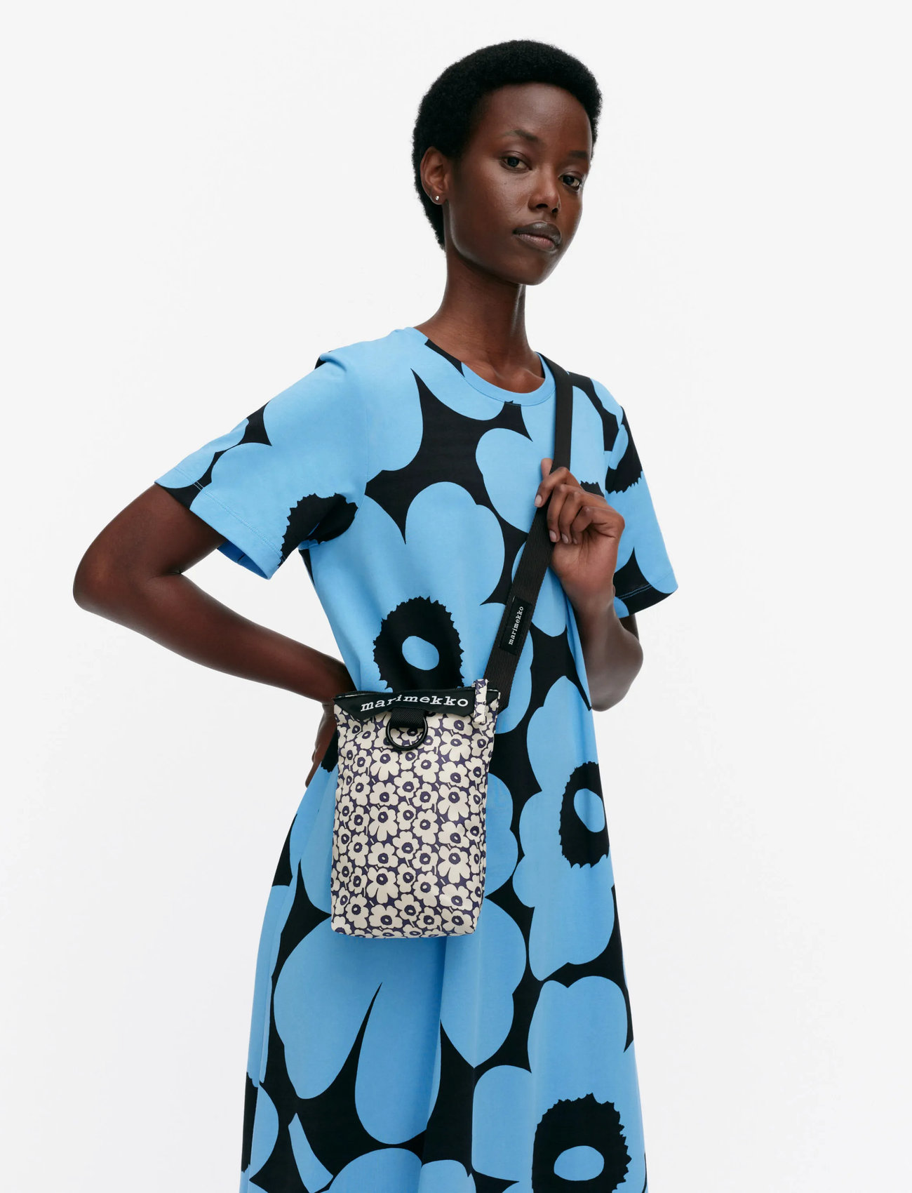 美品、marimekko☆Unikko OP Amazon.com: MARIMEKKO Unikko Oiva Stoneware Rectangular Plate