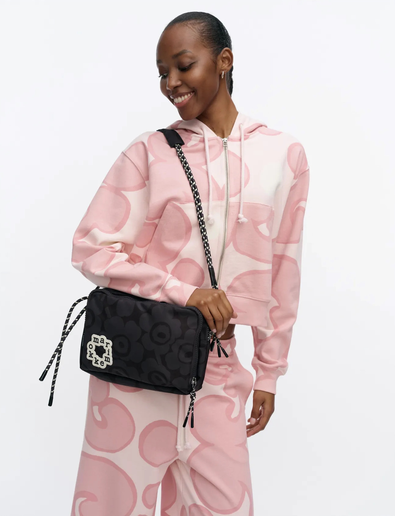 Marimekko Kavari Mini Unikko, One Size, Black, Tasker > Små Skuldertasker-Crossbody-Tasker, Dame