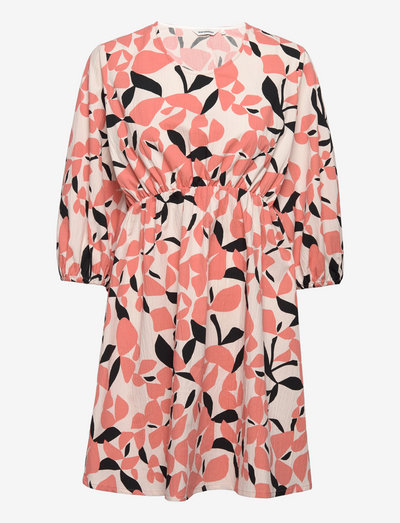 Marimekko Eea Perho Dress (Light Pink, Off White, Black), (,92 kr) |  Large selection of outlet-styles 