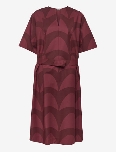 Marimekko Lyyli Iso Laine (Dark Red, Wine Red), ( €) | Wählen Sie aus  einer großen Artikelauswahl 