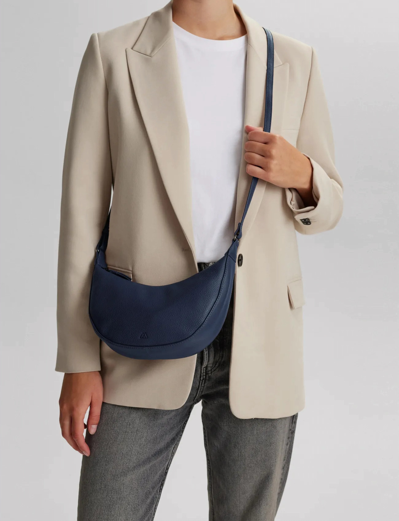 Markberg Fayembg Crossbody Bag, One Size, Navy, Tasker > Crossbody-Tasker, Dame