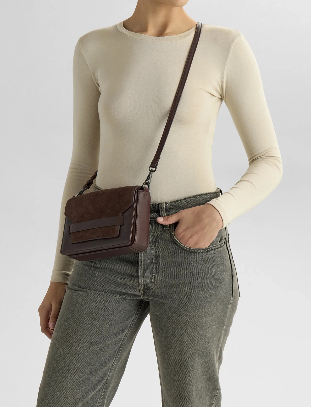 Markberg Vanyambg Crossbody Bag, Antiq., One Size, Brown, Tasker > Crossbody-Tasker, Dame