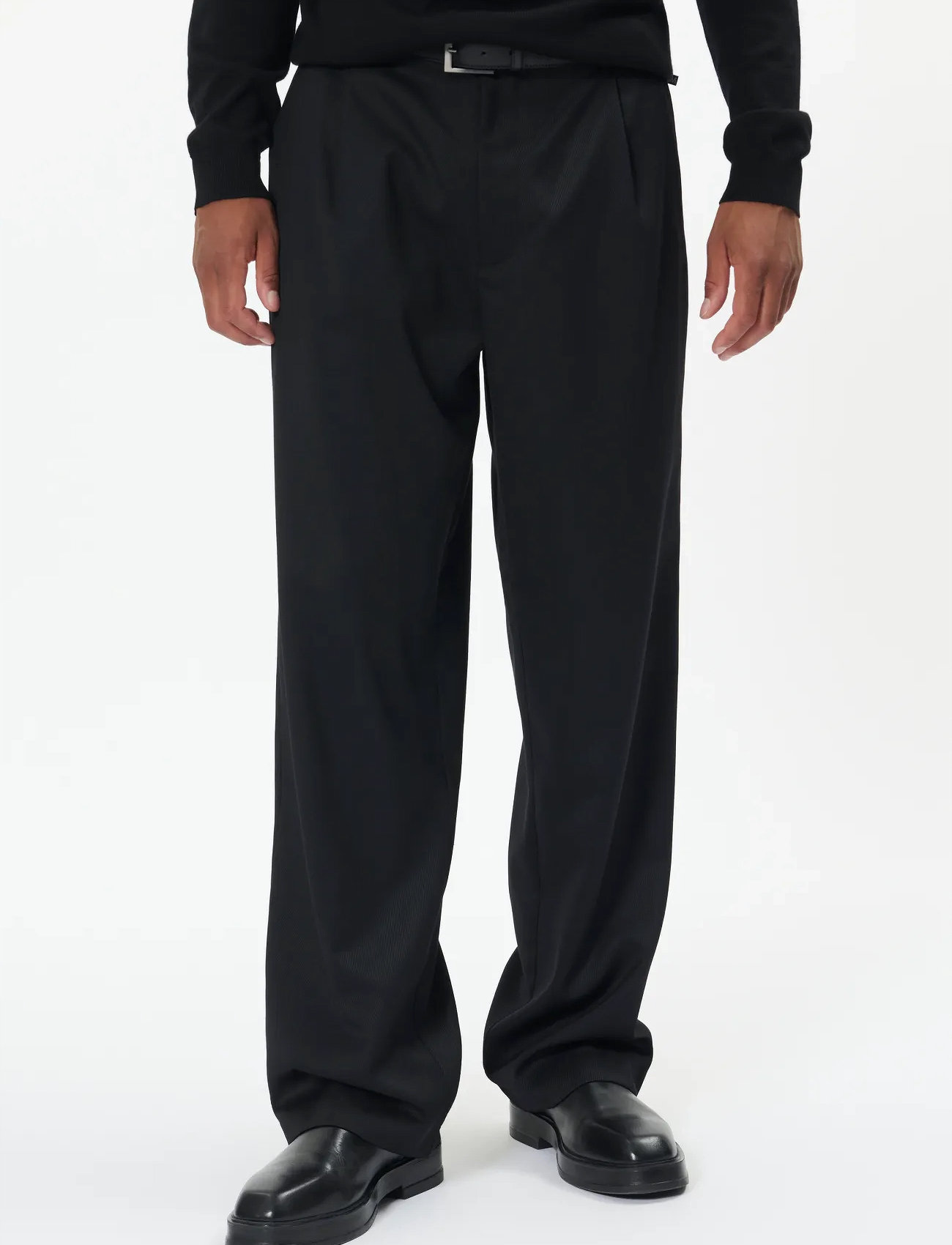Matinique Machino Pleat Pant 73, 30 x 32, Black, Bukser > Afslappet, Herre