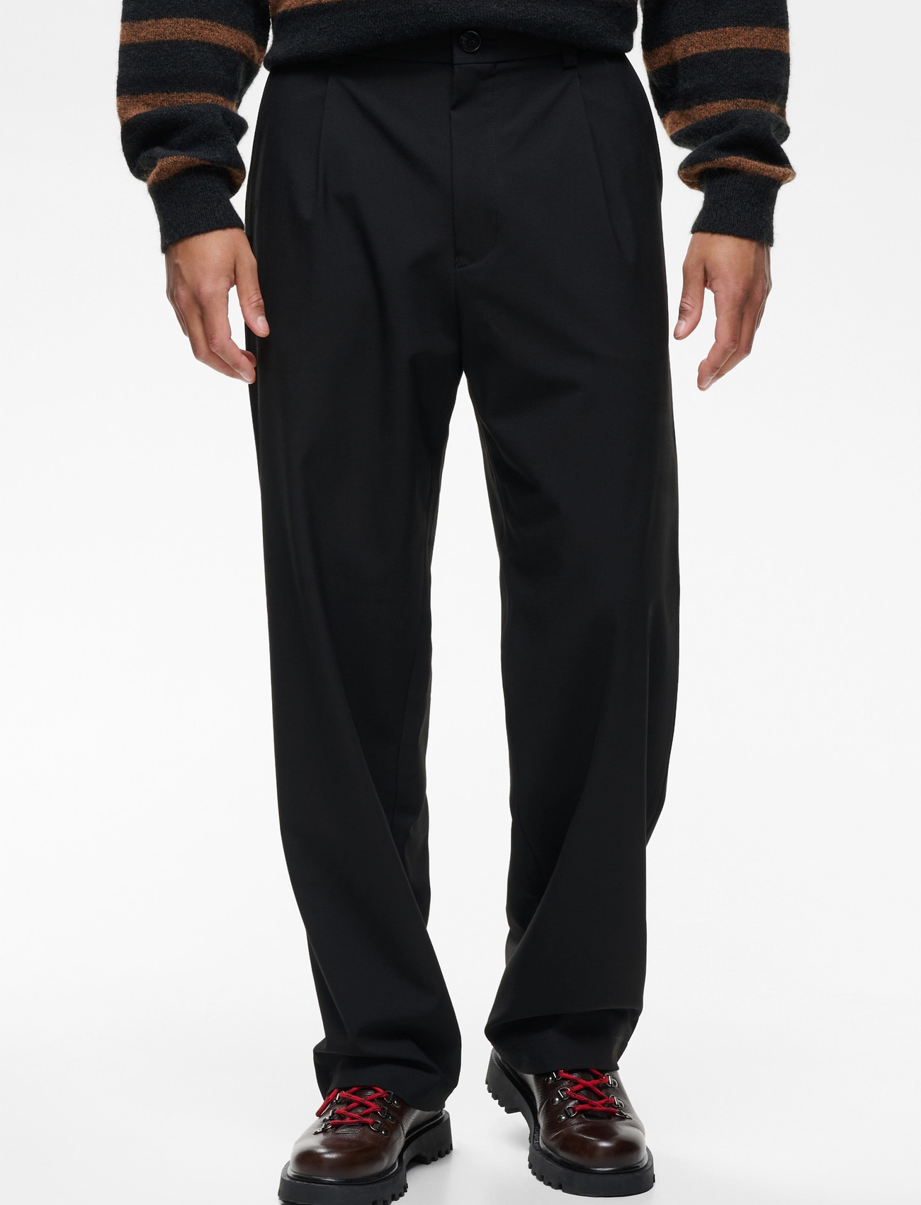 Matinique Machino Pleat Pants, 36, Black, Bukser > Formelle Bukser, Herre