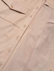 MDK / Munderingskompagniet - Agnes thin leather shirt - overshirts - sand shell - 4