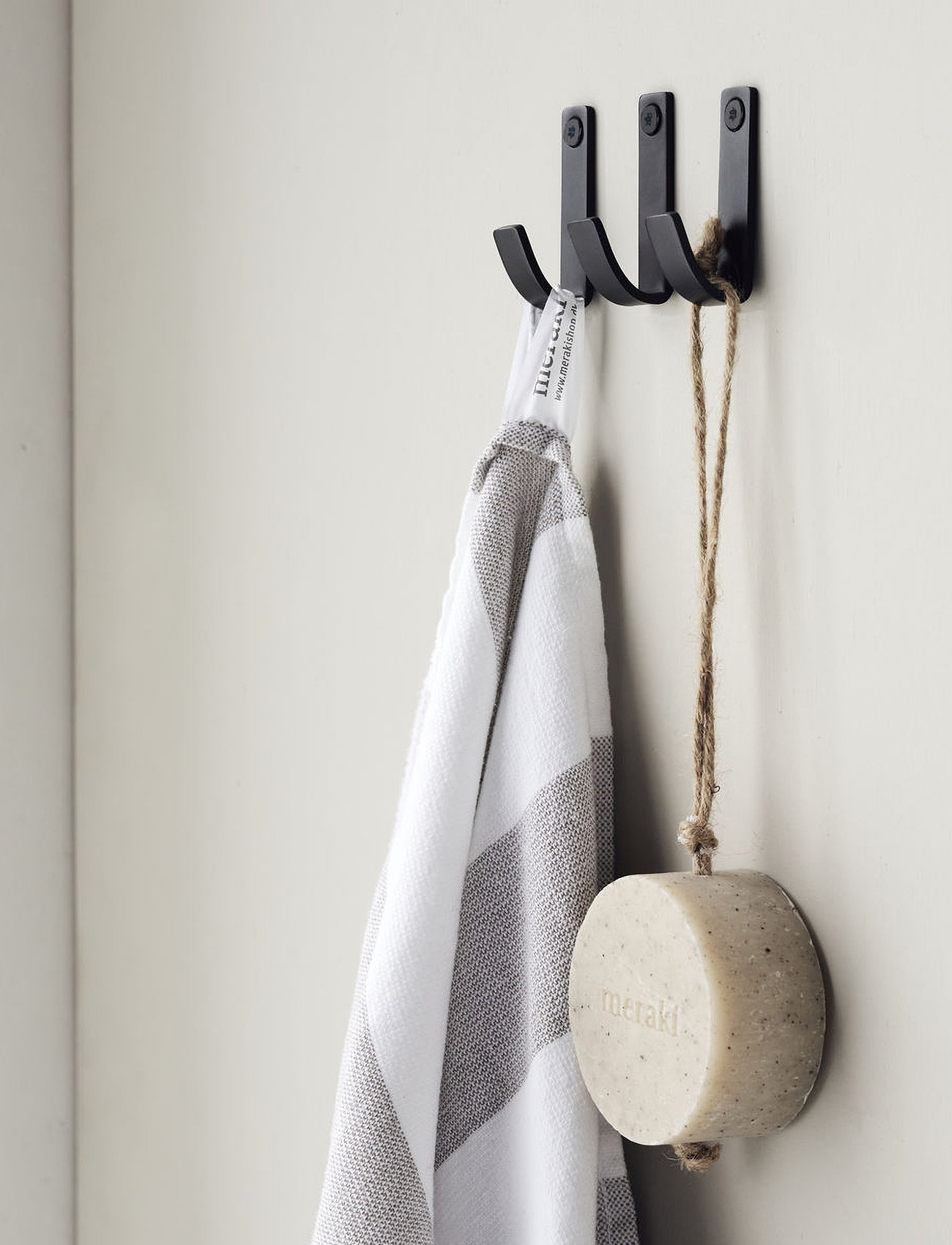 meraki Hook, Thapsus, Brushed Black Finish, 120 g, Black, Knager Og Knopper > Knager, Unisex