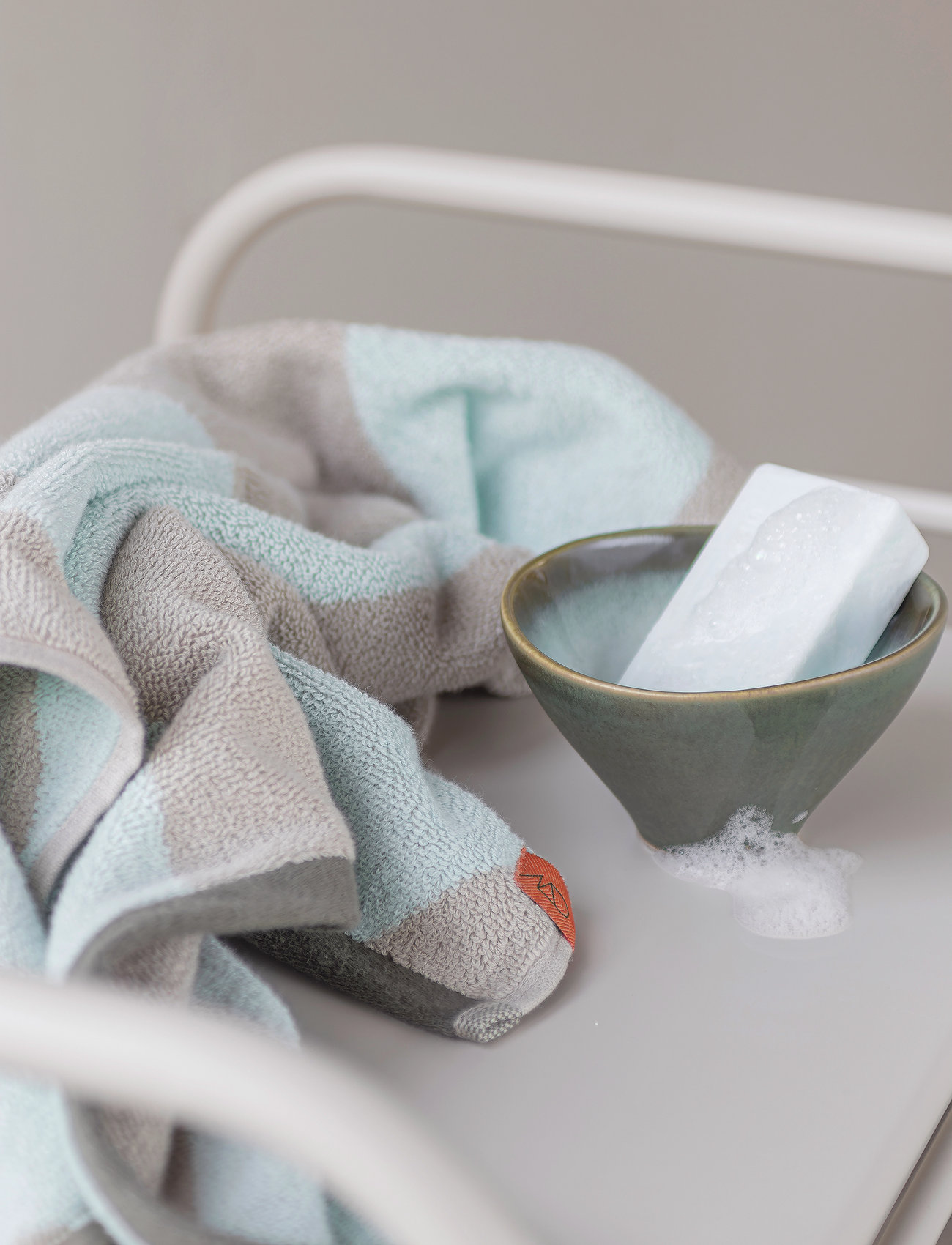 Mette Ditmer Diagonal Guest Towel, 40X 55 cm, Blue, Håndklæder & Badehåndklæder > Gæstehåndklæder, Unisex