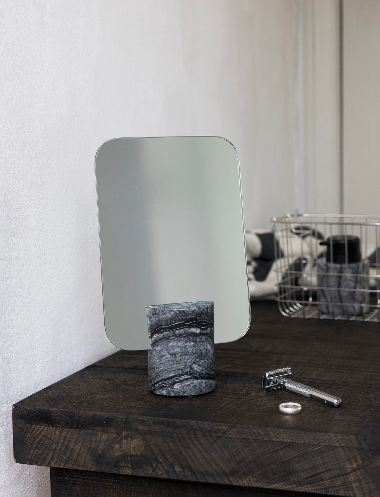 Mette Ditmer Marble Mirror, One Size, Grey, Badeværelsesinteriør > Badeværelsesspejle, Unisex
