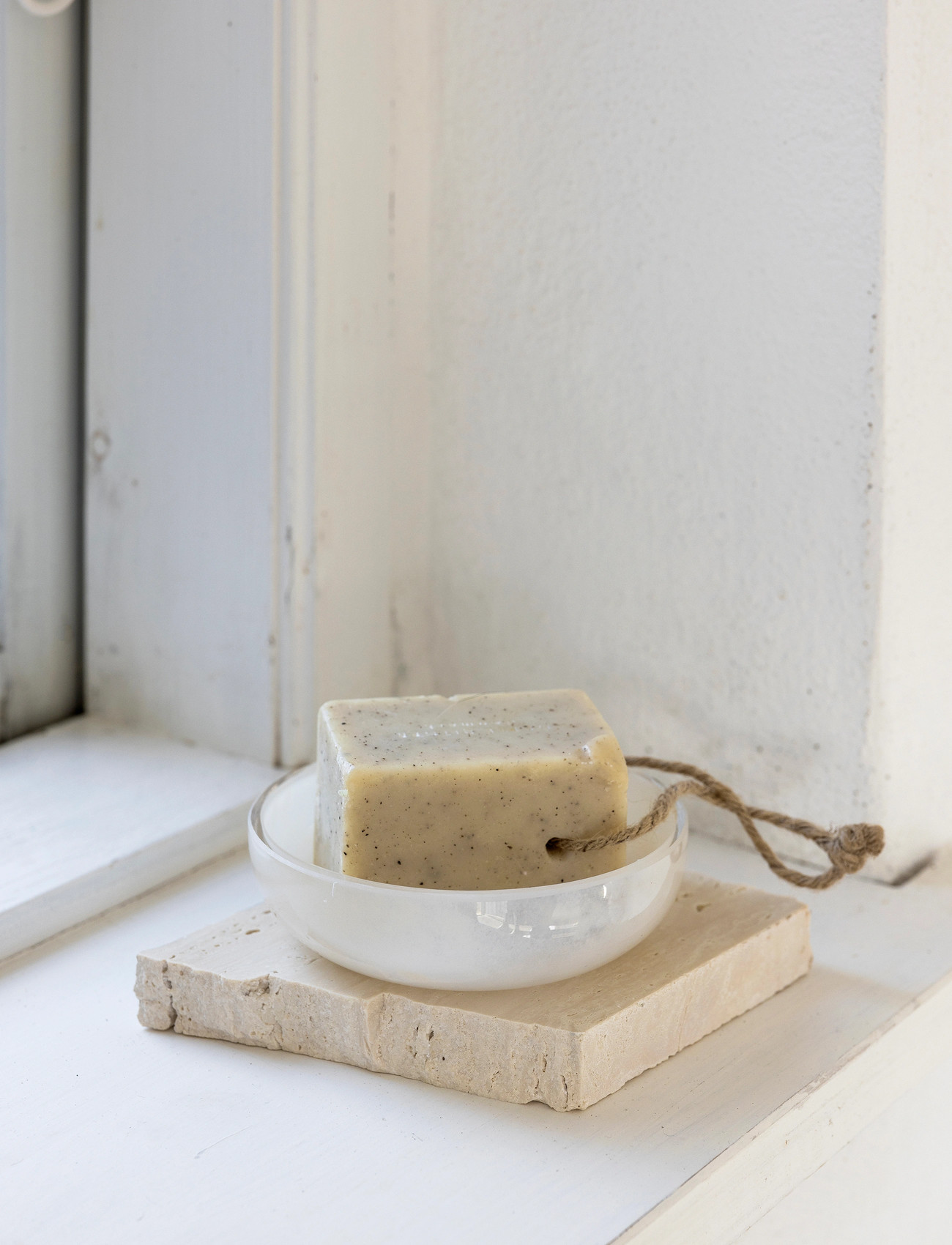 Mette Ditmer Opal Soap Dish, One Size, White, Badeværelsesinteriør > Sæbepumper Og Sæbekopper, Unisex