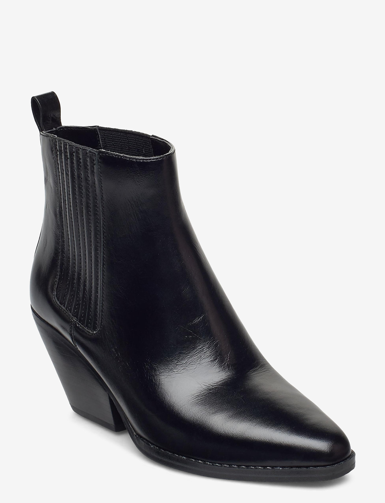 sinclair leather ankle boot