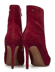 blaine ankle bootie