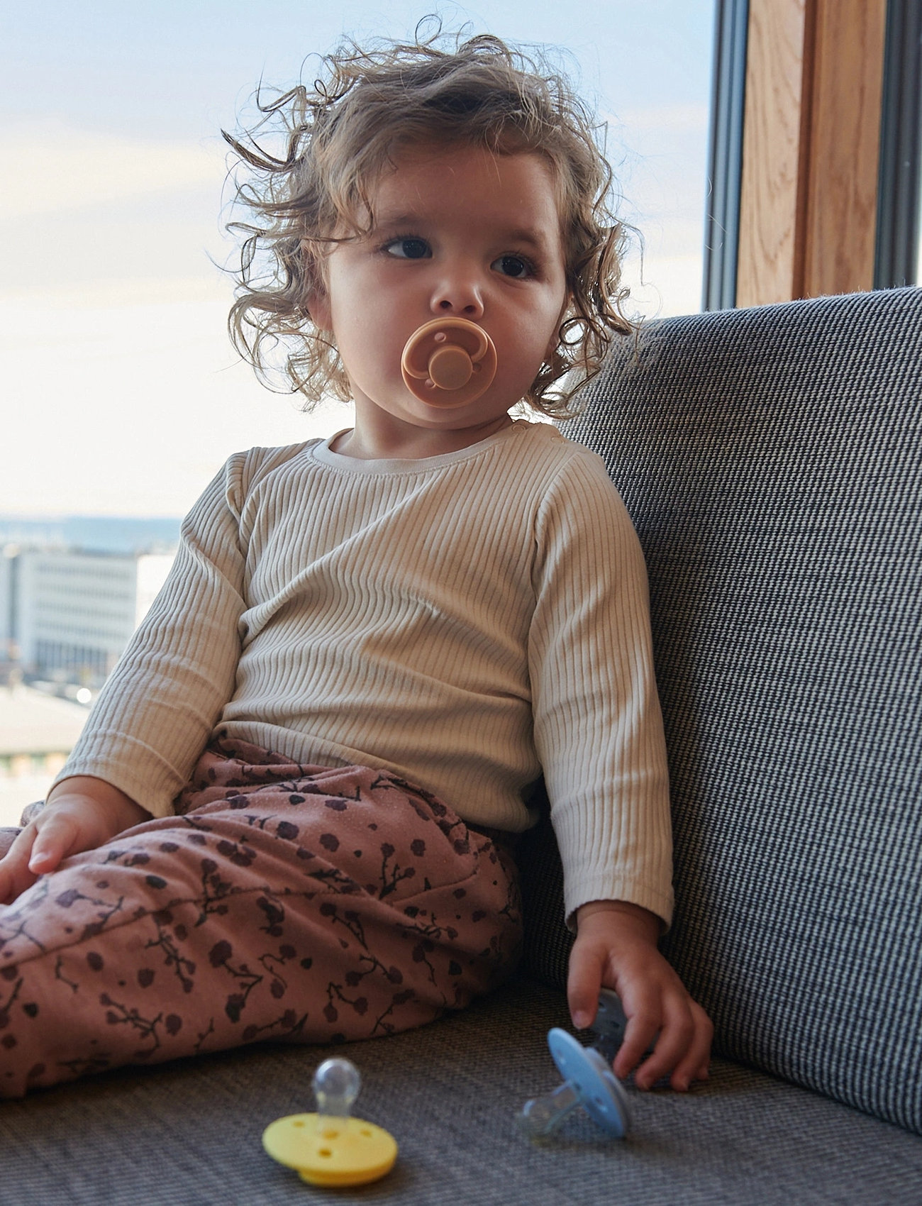 Mininor Round Pacifier Silicone 0M Grey, 0 M, Pink, Sutter Og Tilbehør > Sutter, Børn