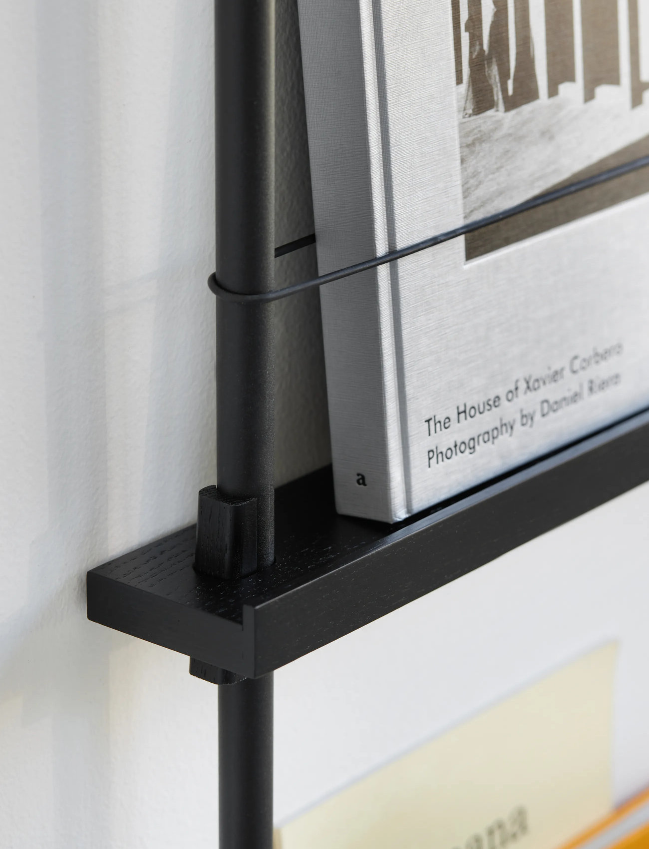 MOEBE Box Set, Magazine Shelving Ms.115.1, Black Shelves, Black Legs (Fsc Mix Credit), H:115 cm, Black, Møbler > Hylder, Unisex