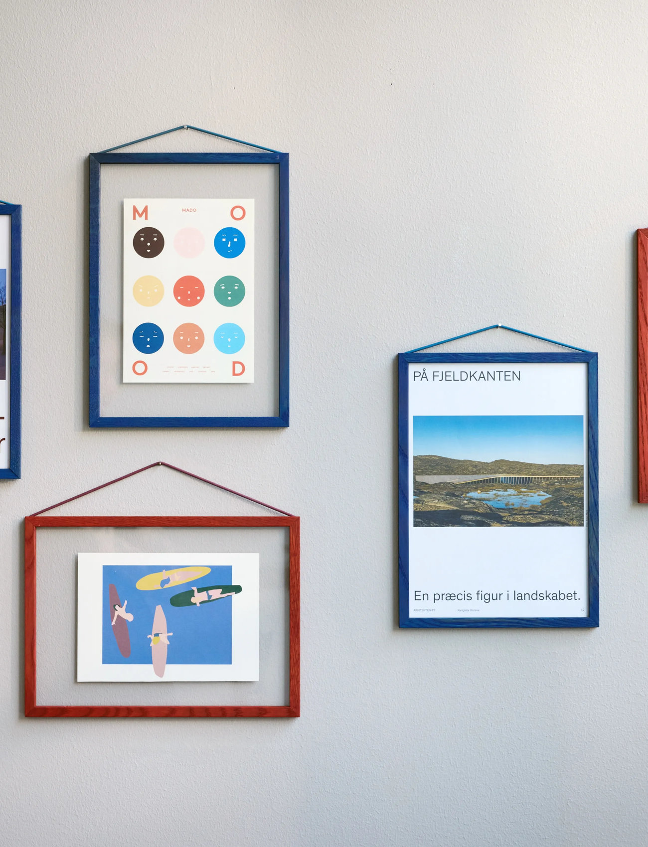 MOEBE Frame, Blue Stained, A4 (Fsc 100%), A4, Red, Dekoration > Rammer, Unisex