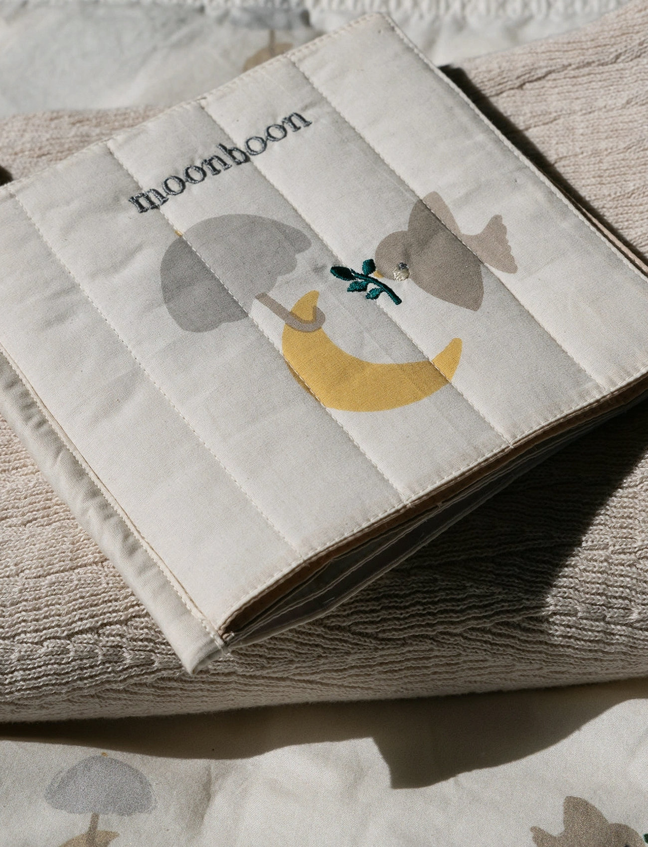 Moonboon Soft Night Book, One Size, Cream, Børnebøger > Babybøger, Børn