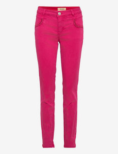 Naomi Row Saturday Pant - slim jeans - cerise