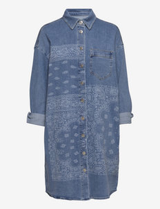Sapri Denim Dress - skjortekjoler - light blue