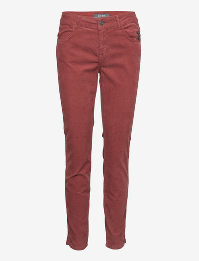 Sumner Corduroy Pant - slim fit jeans - oxblood red