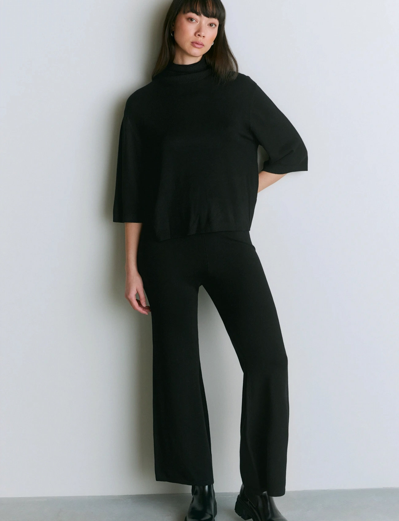 Movesgood Tio Top, S, Black, Strik > Rullekrave, Dame