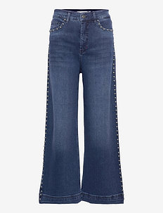 Wide leg jeans | Trendy collections at 