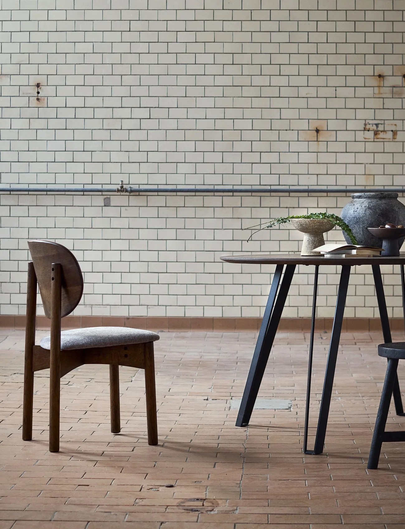 Muubs Dining Chair Oka - Dark Oil/Grey, One Size, Brown, Stole Og Skamler > Stole, Unisex