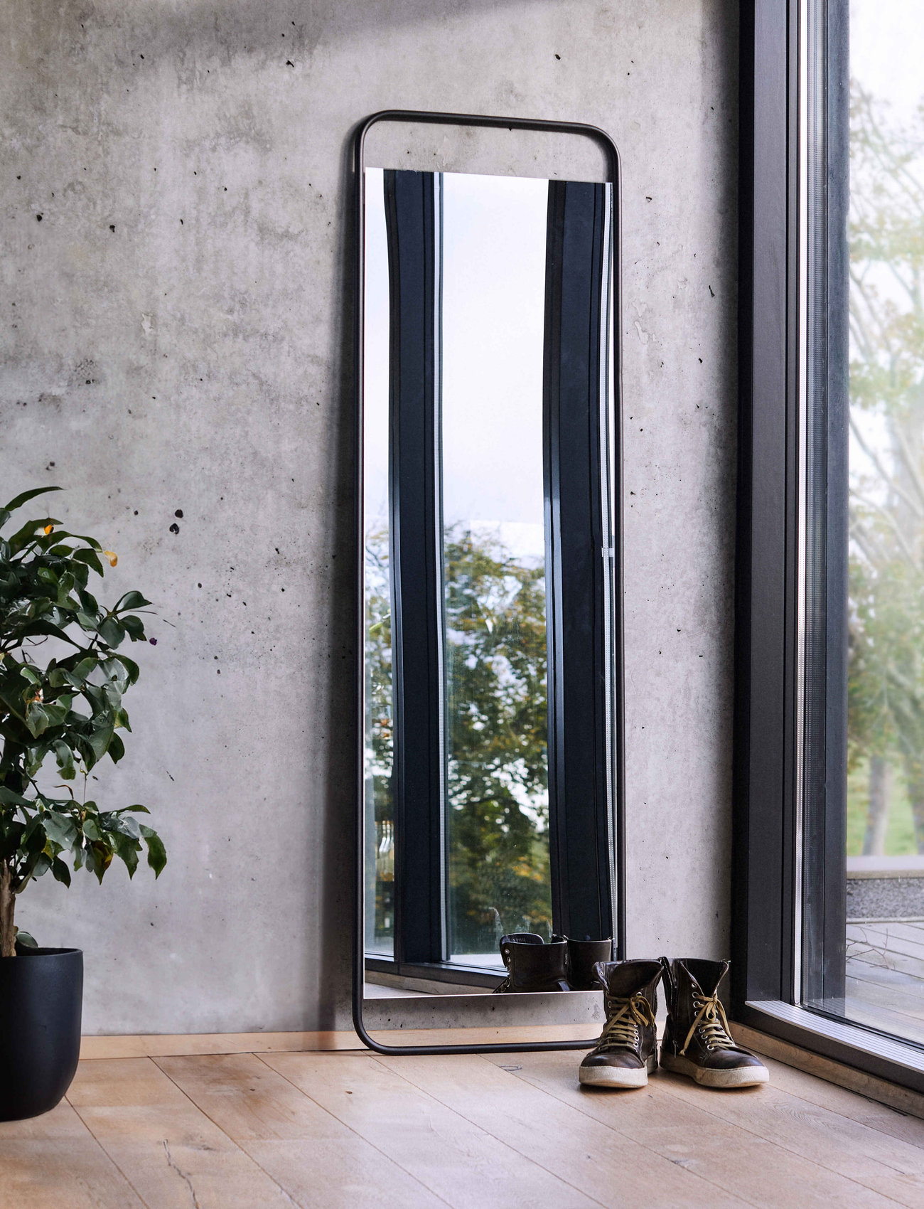 Muubs Copenhagen, 49.5X166X1.5 cm, Black, Spejle > Gulvspejle, Unisex