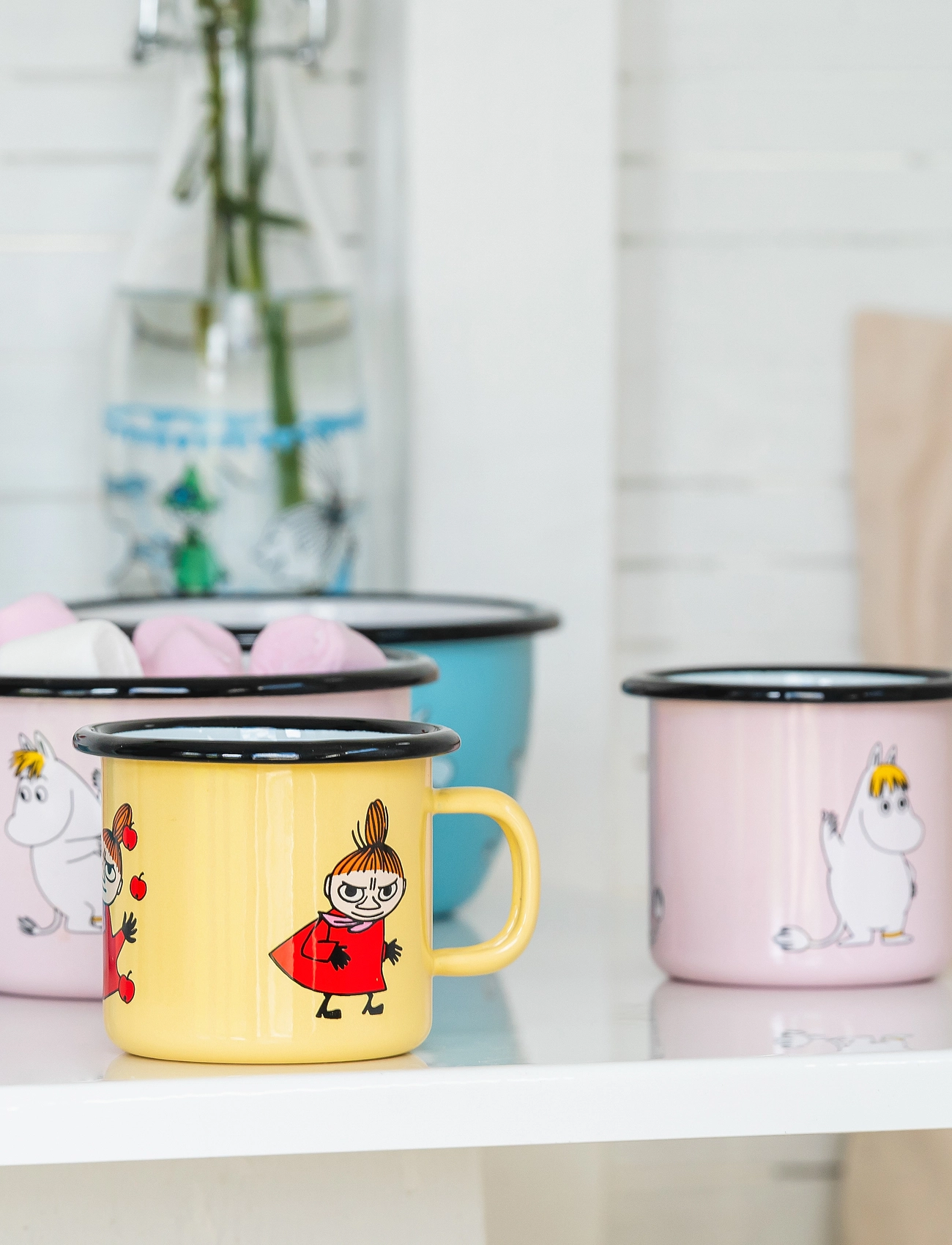 Muurla Moomin Enamel Mug 25Cl, 25 CL, Yellow, Kopper & Krus > Kaffekopper, Unisex