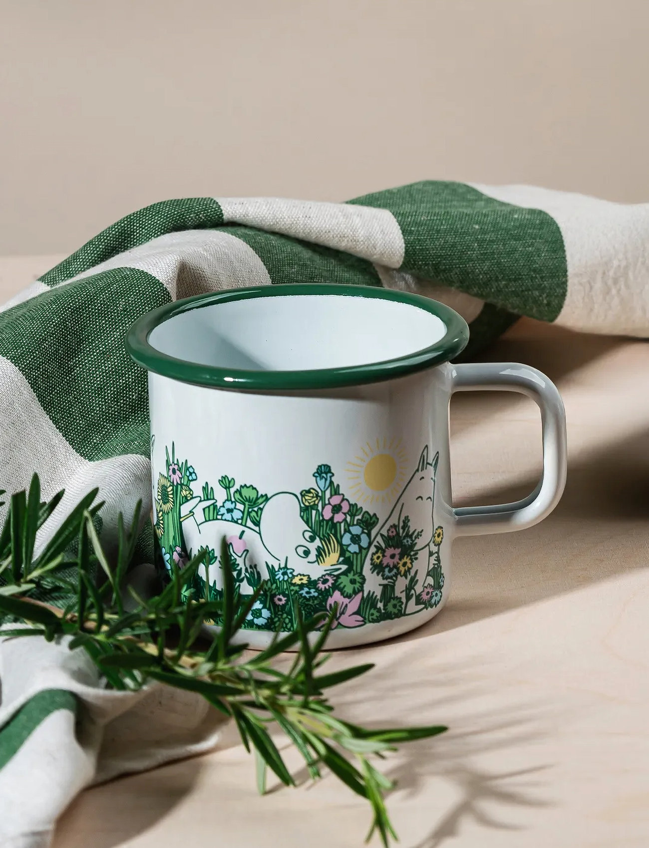 Muurla Moomin Enamel Mug In The Garden 3,7Dl, 37 CL, White, Kopper & Krus > Kaffekopper, Unisex