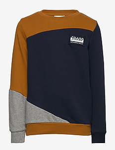 NKMOWEN LS SWEAT BRU - CATHAY SPICE