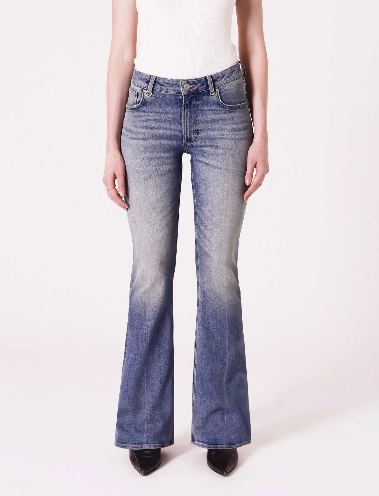 NEUW Kara Boot Encorelight Vintage Indigo, 28 x 34, Blue, Jeans > Boot Cut, Dame