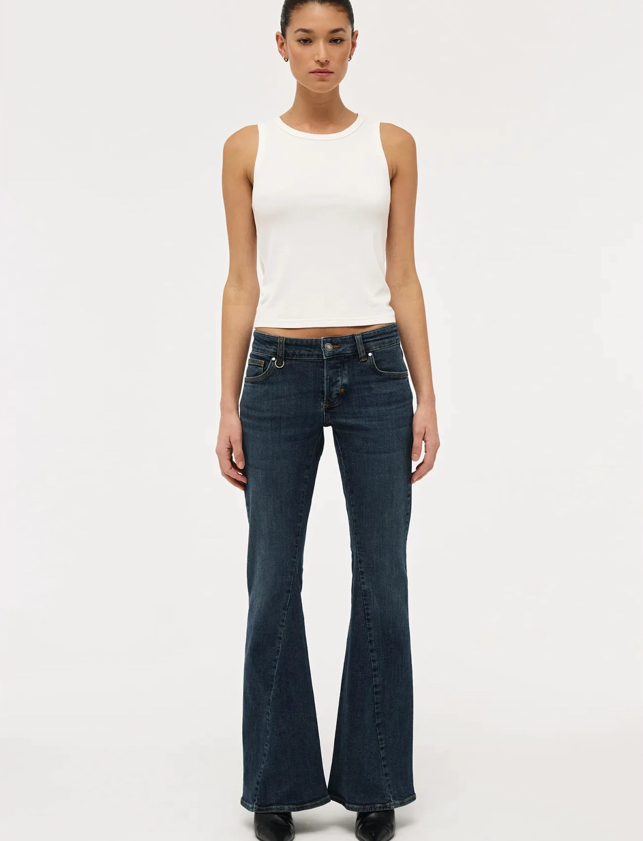 NEUW Hanne Bell Evokemid Vintage Indigo, 26 x 32, Blue, Jeans > Flares, Dame