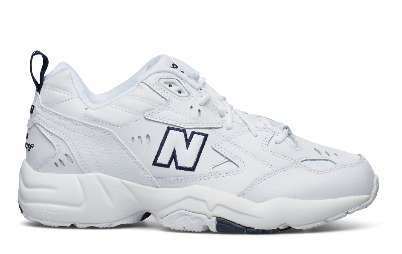 new balance 608 trainers in white mx608wt