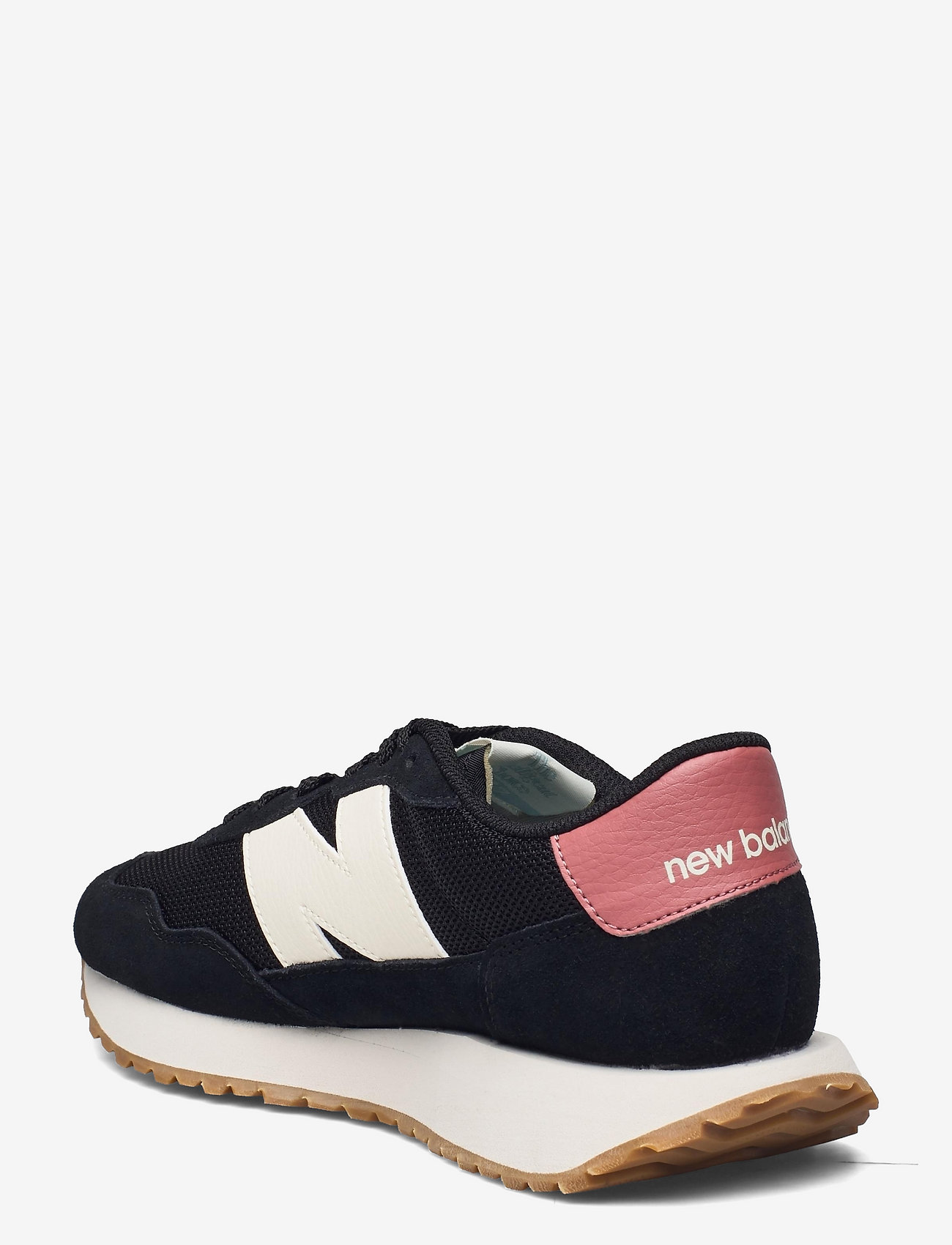 237 | Sneakers Delight